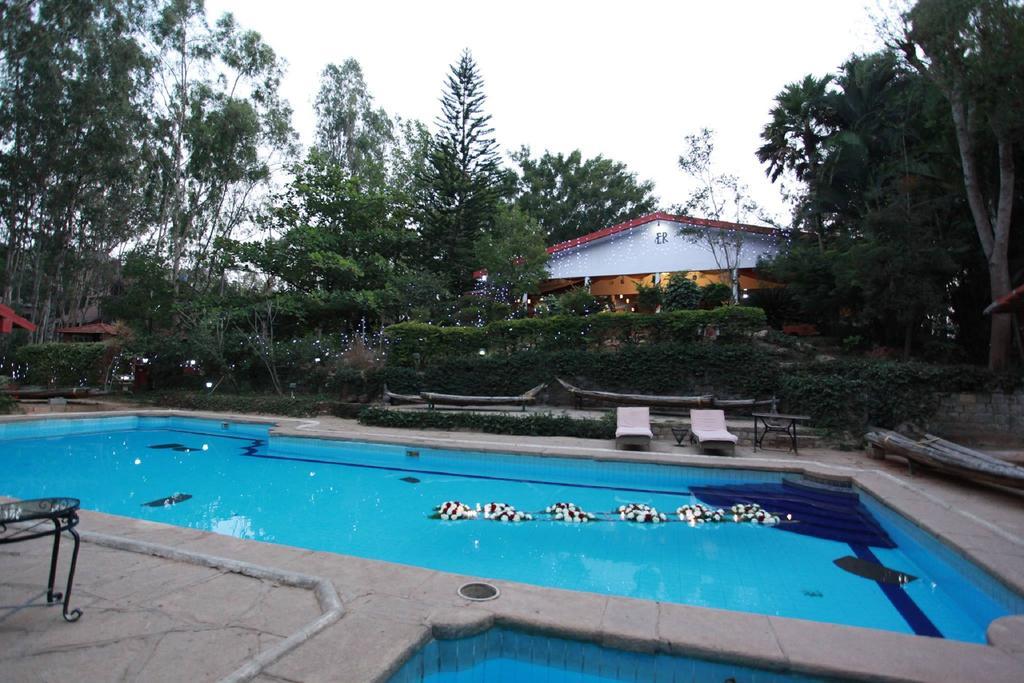 Eagle Ridge Resort Bengalúr Exteriér fotografie
